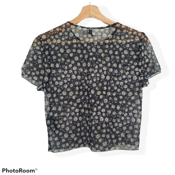 Divided sheer daisy print crop top - Picture 3 of 5